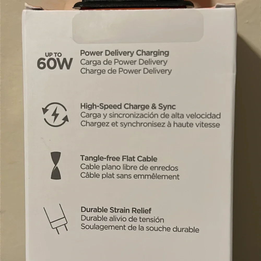 Hypergear Fkexi Cable USB-C to USB-C 6 Ft. Cable
